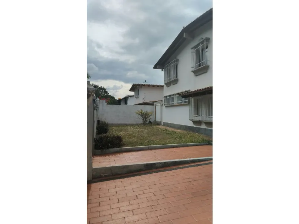 Casa en venta - CAURIMARE CALLE CERRADA* - 2
