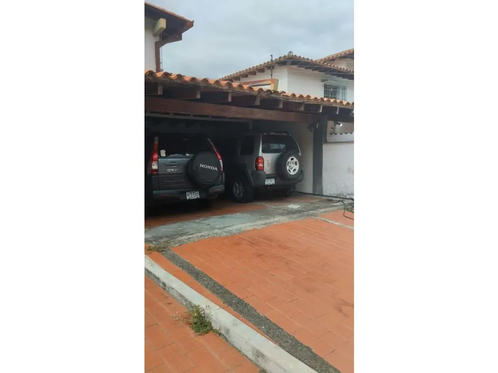 Casa en venta - CAURIMARE CALLE CERRADA* - 3