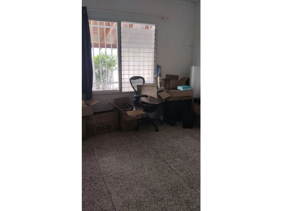 Casa en venta - CAURIMARE CALLE CERRADA* - 9