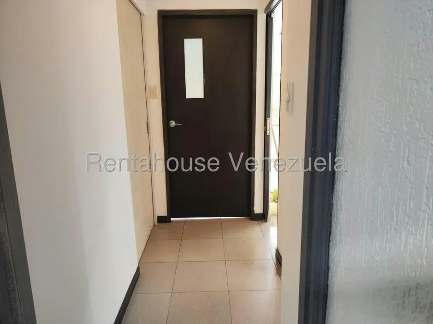 Local Comercial en Alquiler en La Lagunita Country Club, Distrito Metropolitano - 3