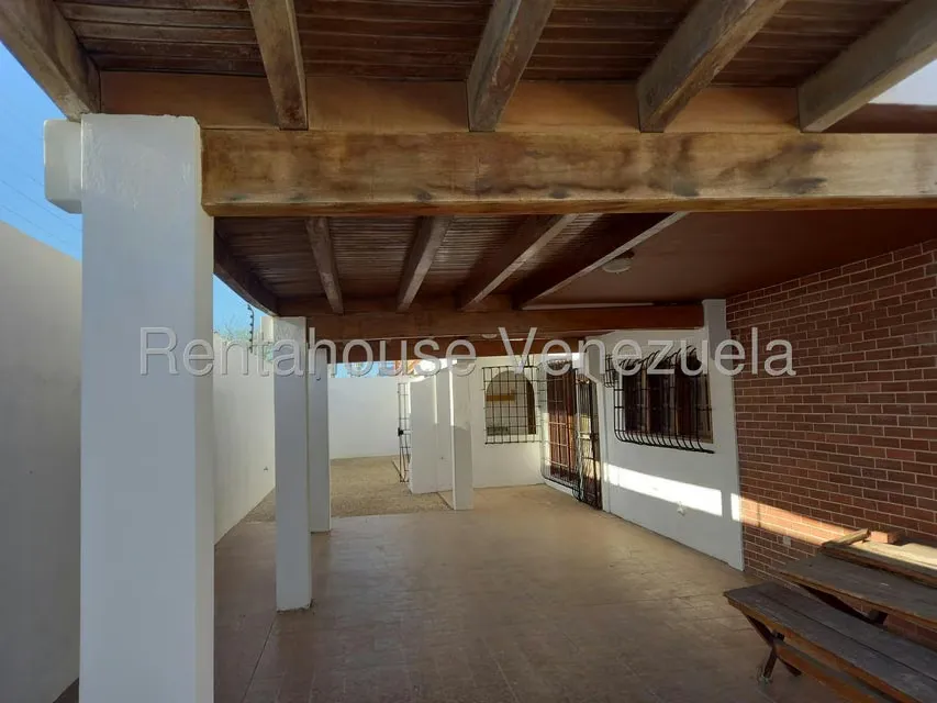 Casa (1 Nivel) en Venta en Judibana, Falcon - 18