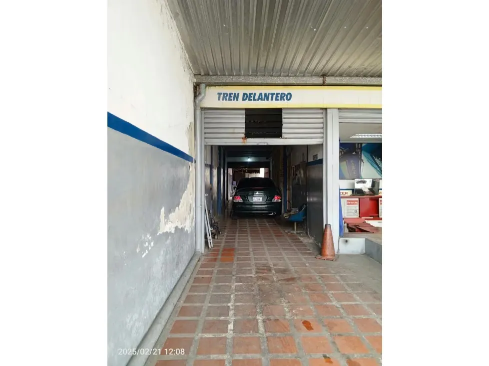 Local en venta 373m², Las Fuentes - 7
