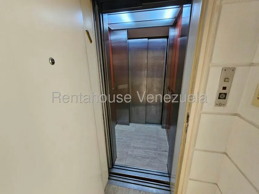 Apartamento (1 Nivel) en Venta en Alta Florida, Distrito Metropolitano - 8