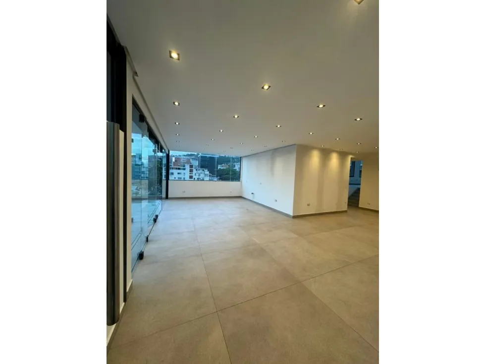 Se vende Local 226m² 1b/1p Las Mercedes - 4