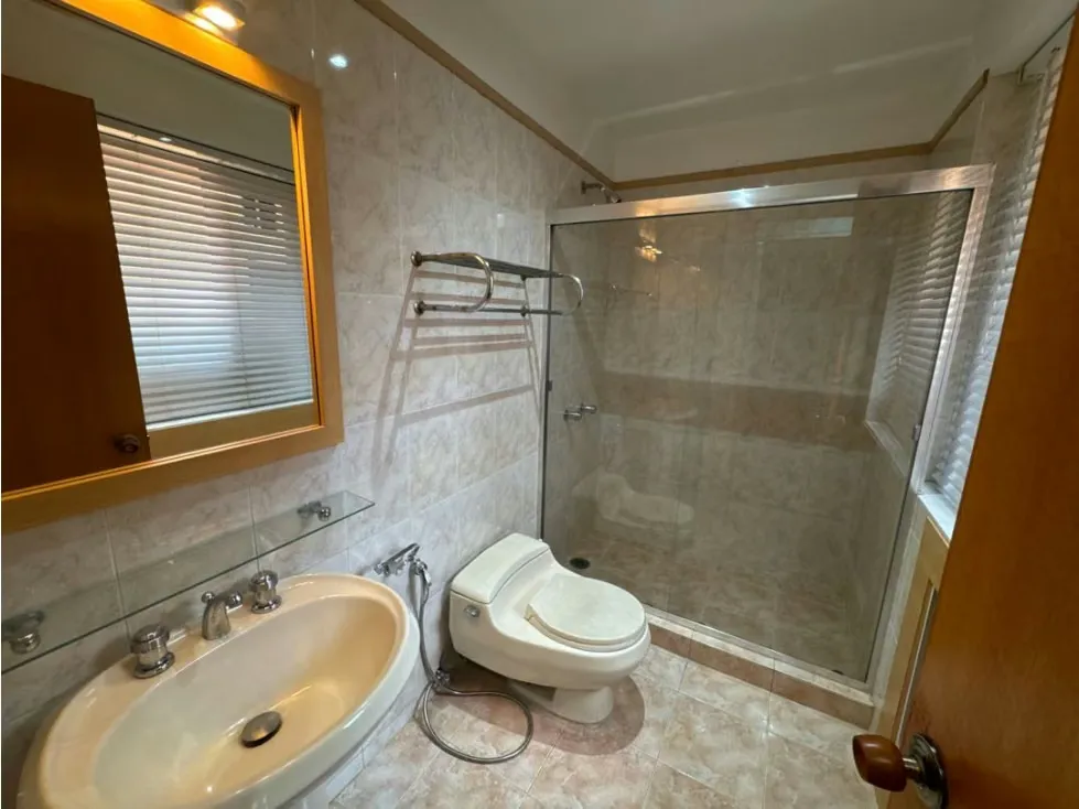 Se alquila PH 420m2 4H+S/4.5B+S/3P Los Samanes - 26