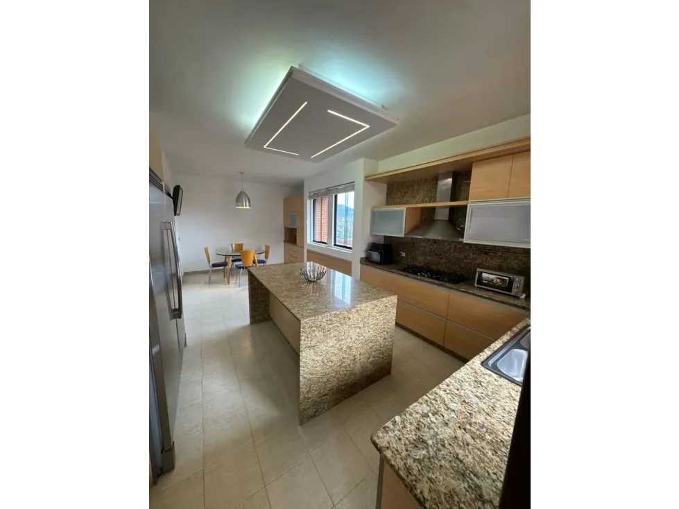 Se alquila PH 420m2 4H+S/4.5B+S/3P Los Samanes - 7