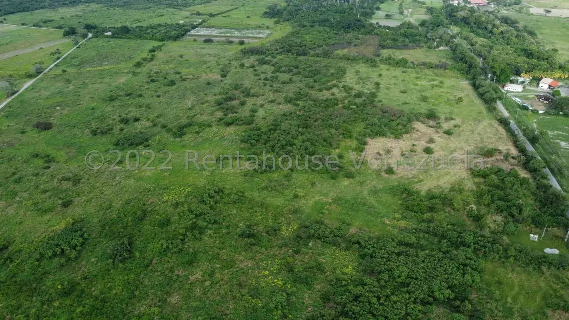 Terreno (Comercial) en Venta en Zona Este, Lara - 16