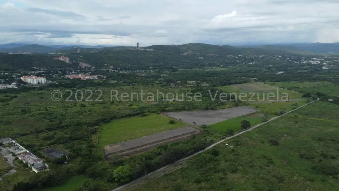 Terreno (Comercial) en Venta en Zona Este, Lara - 17