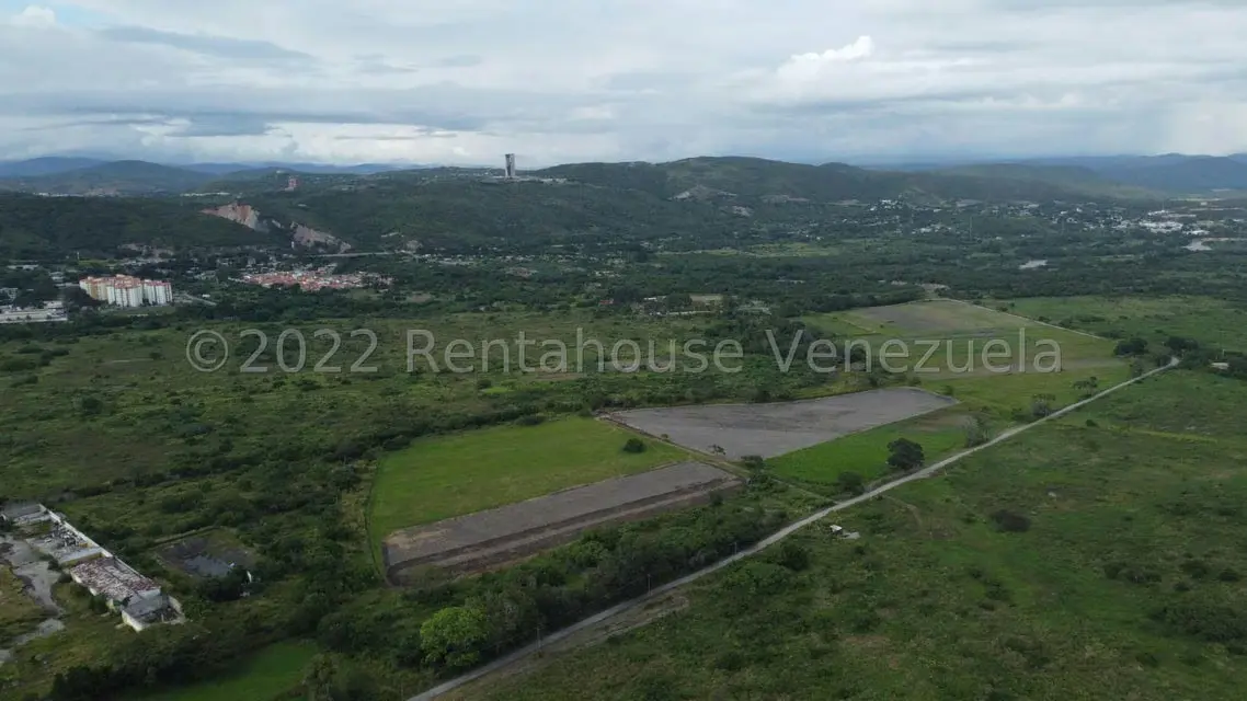 Terreno (Comercial) en Venta en Zona Este, Lara - 18