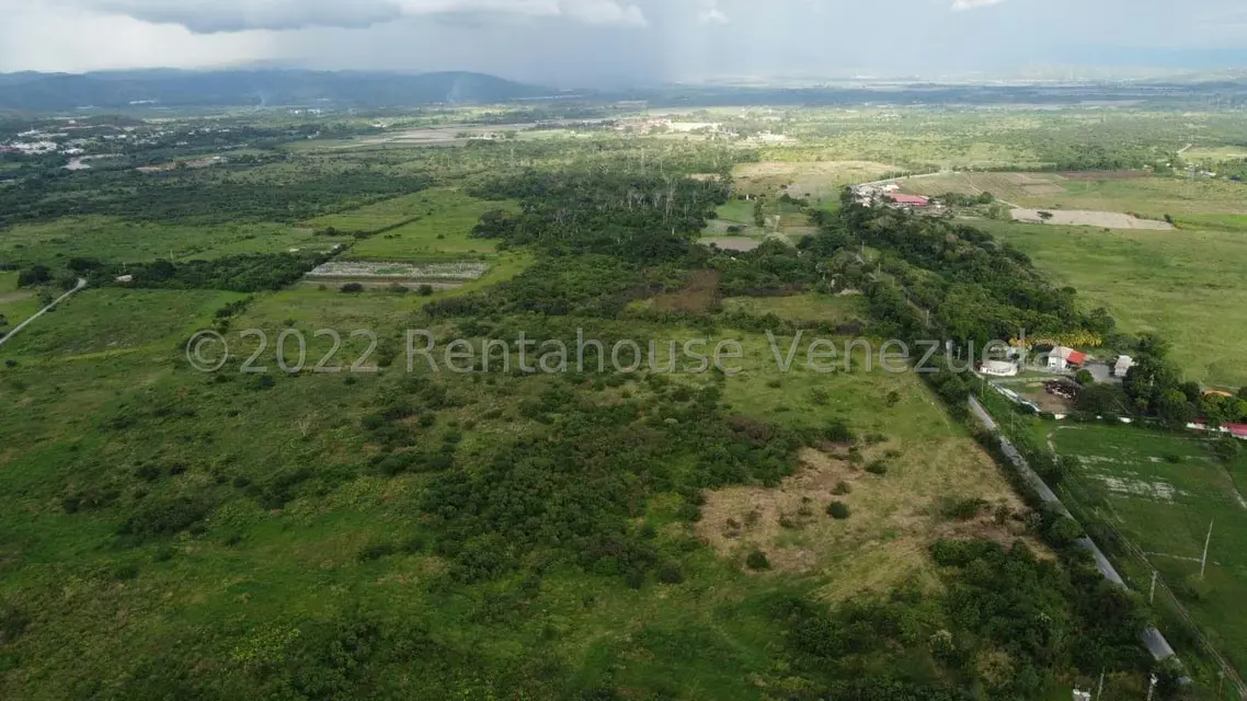 Terreno (Comercial) en Venta en Zona Este, Lara - 19