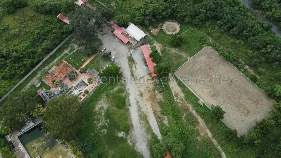 Terreno (Comercial) en Venta en Zona Este, Lara - 30