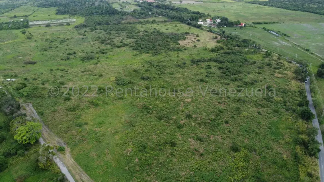 Terreno (Comercial) en Venta en Zona Este, Lara - 3