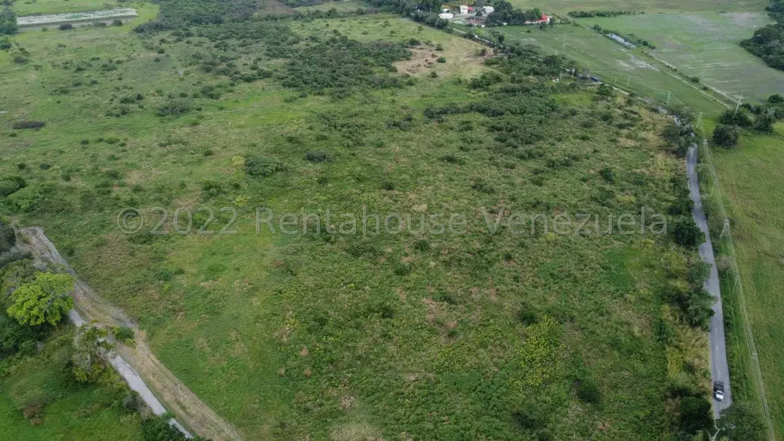 Terreno (Comercial) en Venta en Zona Este, Lara - 4