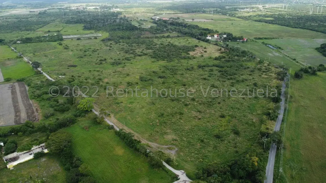 Terreno (Comercial) en Venta en Zona Este, Lara - 9