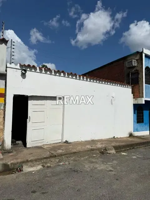 SE VENDE CASA COMERCIAL SECTOR CENTRO - 2