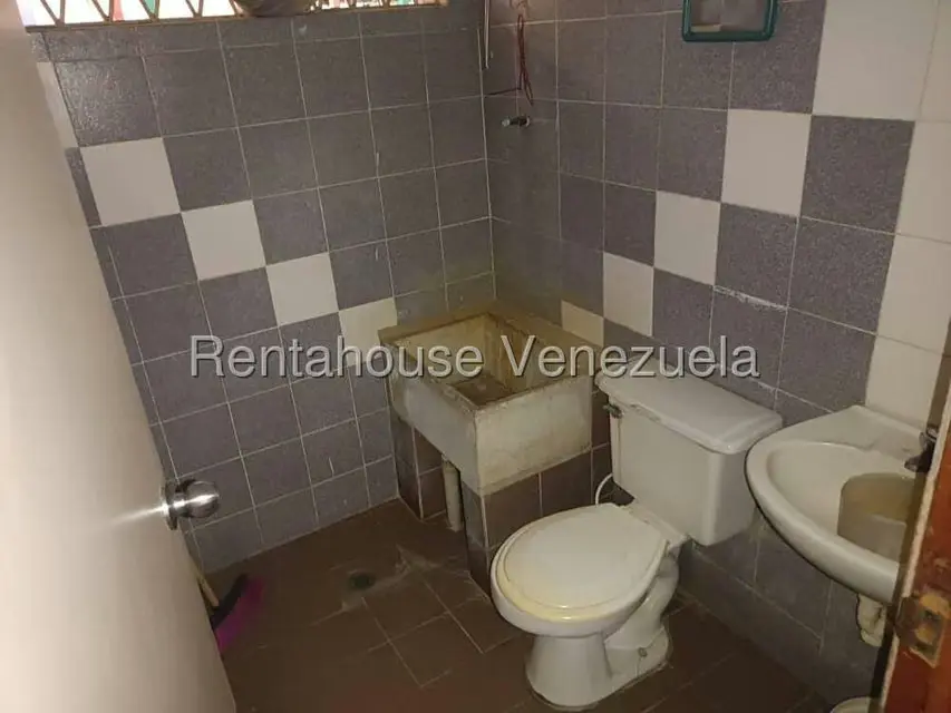 Comercial (Edificio) en Venta en Sierra Maestra, Zulia - 36