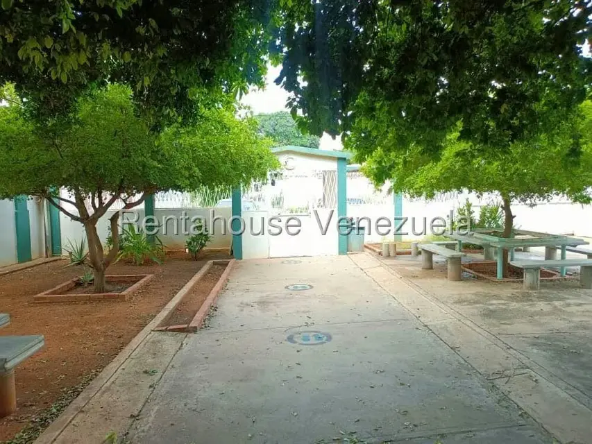 Comercial (Edificio) en Venta en Sierra Maestra, Zulia - 5