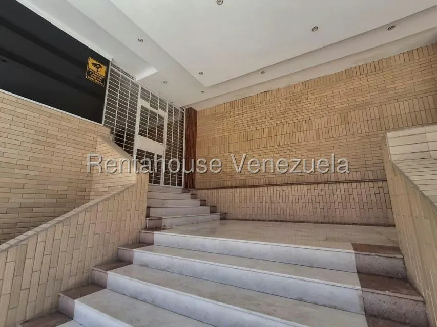 Apartamento (1 Nivel) en Venta en Costa Azul, Nueva Esparta - 2