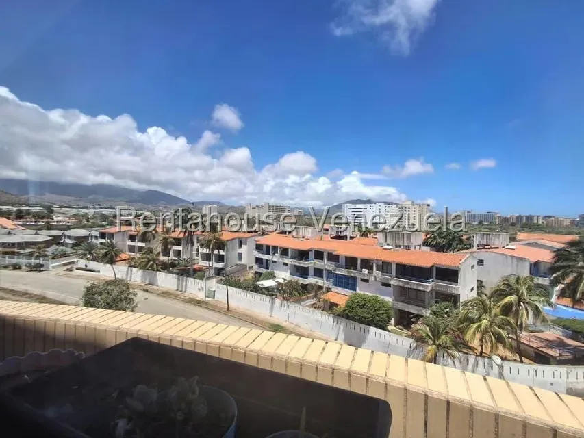 Apartamento (1 Nivel) en Venta en Costa Azul, Nueva Esparta - 13