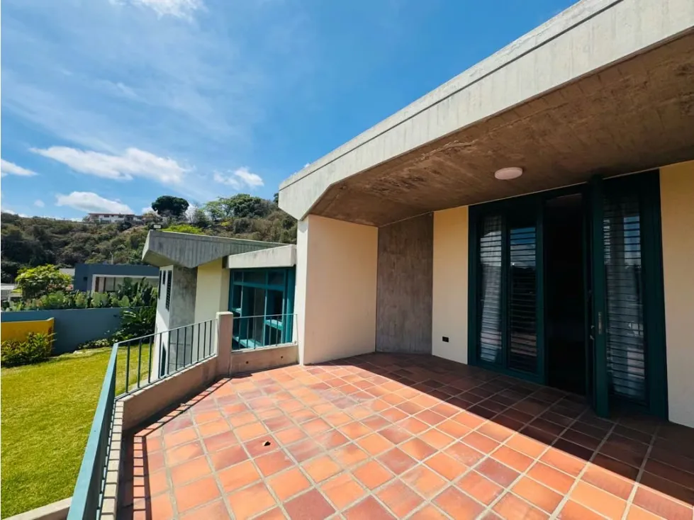 Se vende casa 600m2 4H+S/4.5B+S/6P Lomas del Mirador - 8