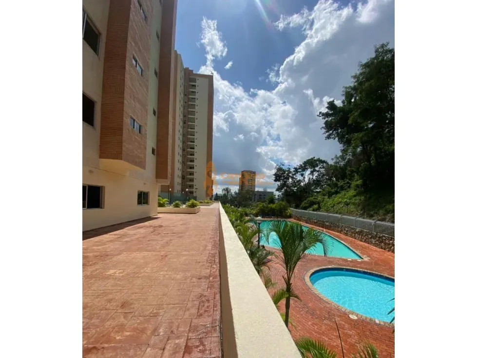 Apartamento en Venta con planta 100% en El Parral TCLA 8216373