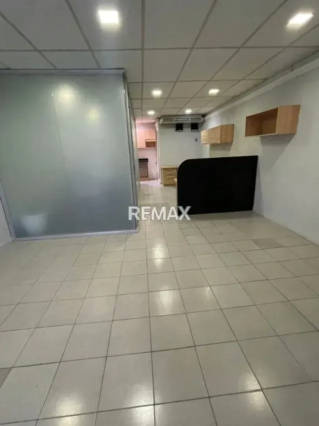 Alquiler de Oficina en el Centro Comercial Puerto Ensenada - 4