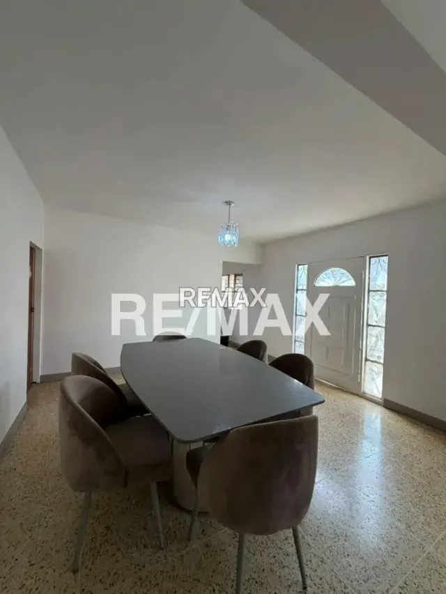 Casa con Galpón en venta - 7