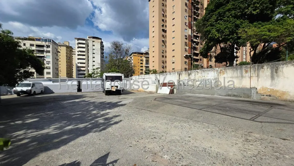 Terreno (Residencial) en Venta en Santa Monica, Distrito Metropolitano - 7