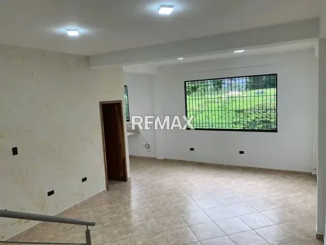 LOCAL COMERCIAL EN ALQUILER Av. Guayana, Sector Los Kioskos. - 15