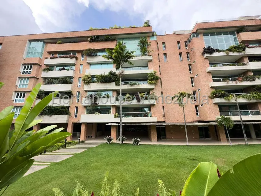 Apartamento (1 Nivel) en Venta en Campo Alegre, Distrito Metropolitano - 32