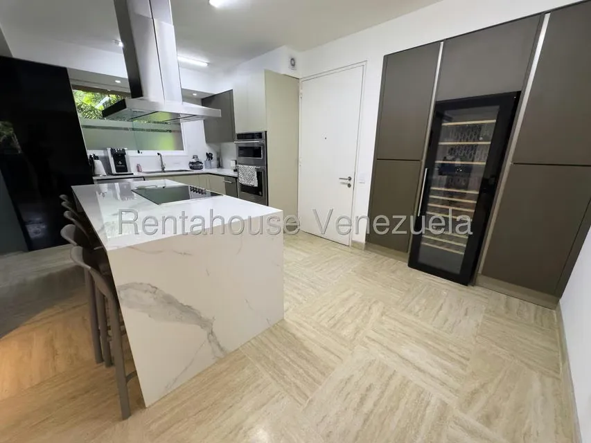 Apartamento (1 Nivel) en Venta en Campo Alegre, Distrito Metropolitano - 10