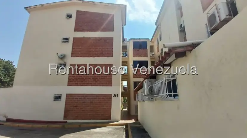 Apartamento (1 Nivel) en Venta en Sector Sucua, Miranda