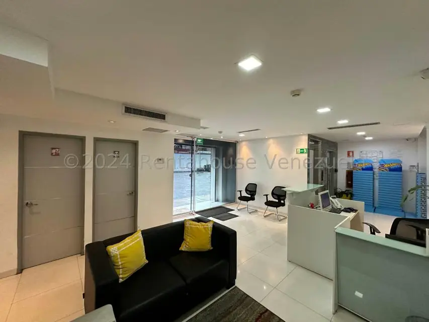 Comercial (Edificio) en Venta en Zona Centro, Aragua - 4