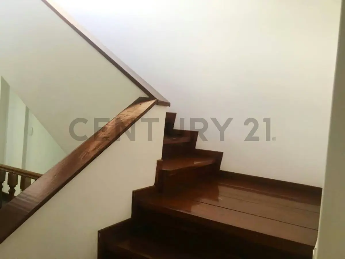 PV - Venta de Casa en la Urb. Miranda con vista al Ávila - 15