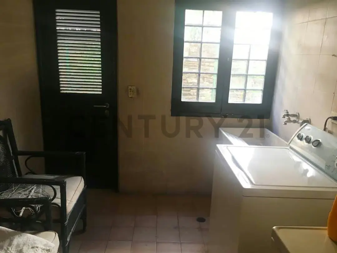 PV - Venta de Casa en la Urb. Miranda con vista al Ávila - 26