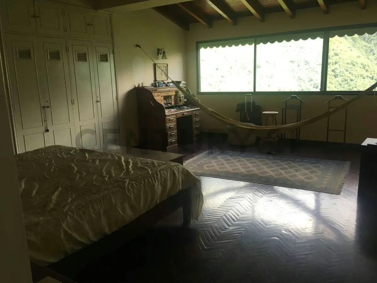 PV - Venta de Casa en la Urb. Miranda con vista al Ávila - 33