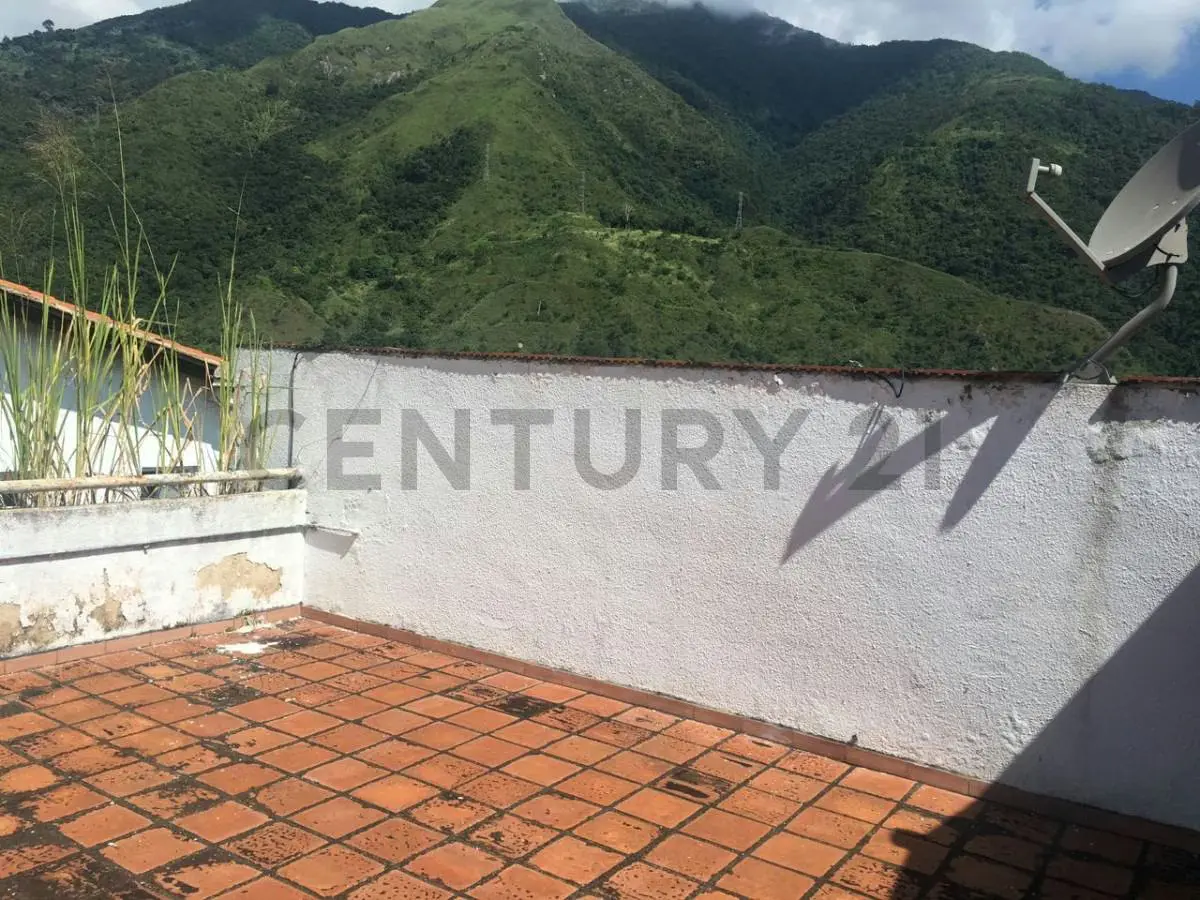 PV - Venta de Casa en la Urb. Miranda con vista al Ávila - 44