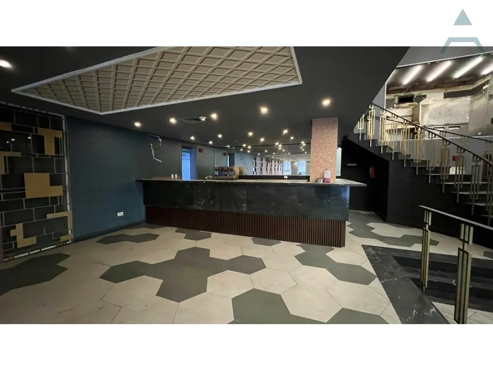 Se vende Local 988m² Las Mercedes