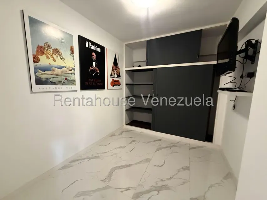 Apartamento (1 Nivel) en Venta en Chuao, Distrito Metropolitano - 11