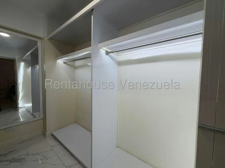 Apartamento (1 Nivel) en Venta en Chuao, Distrito Metropolitano - 13