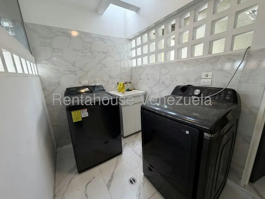 Apartamento (1 Nivel) en Venta en Chuao, Distrito Metropolitano - 16
