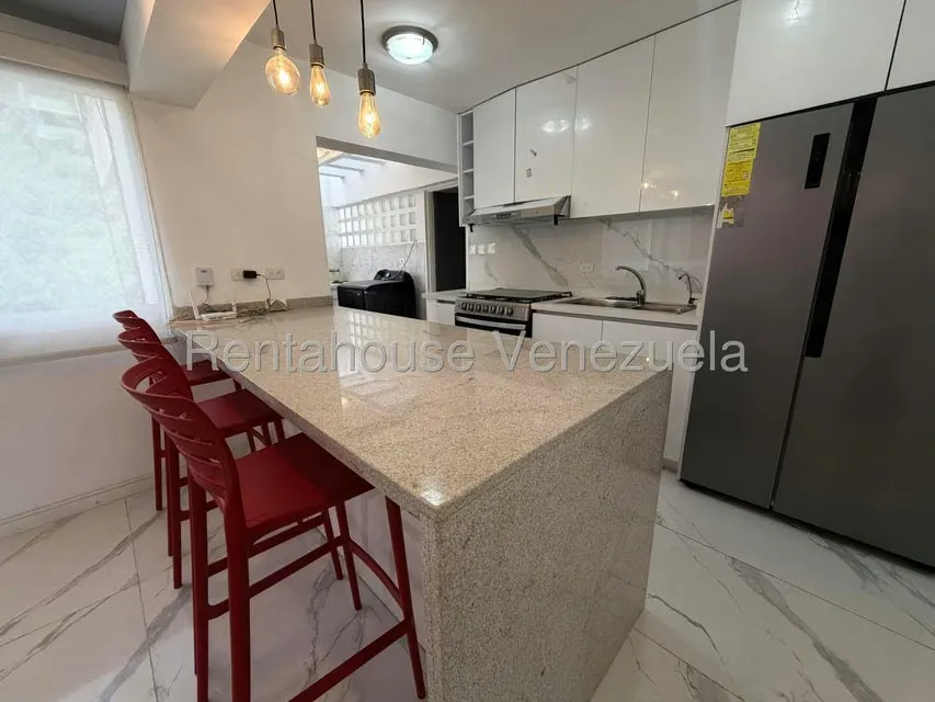 Apartamento (1 Nivel) en Venta en Chuao, Distrito Metropolitano - 25