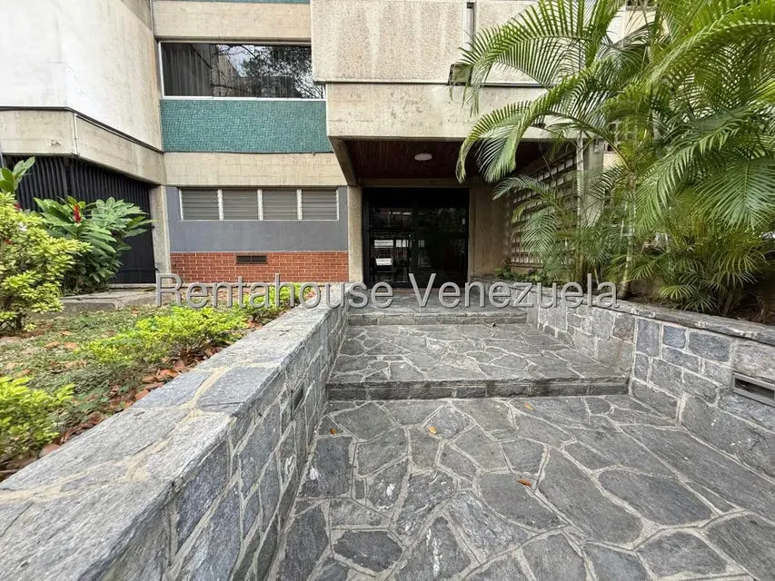 Apartamento (1 Nivel) en Venta en Chuao, Distrito Metropolitano - 31