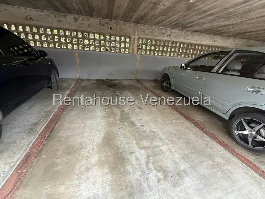 Apartamento (1 Nivel) en Venta en Chuao, Distrito Metropolitano - 32