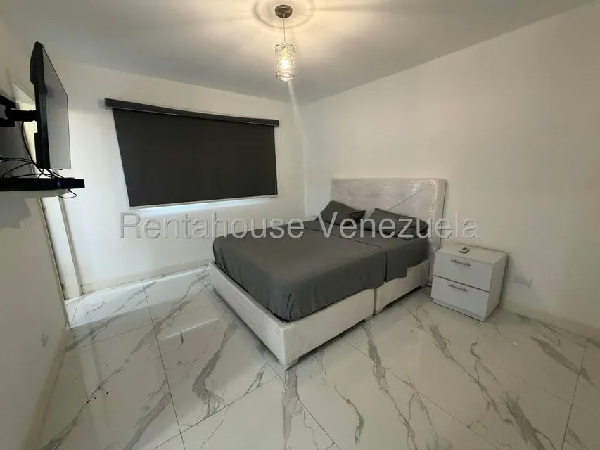 Apartamento (1 Nivel) en Venta en Chuao, Distrito Metropolitano - 8