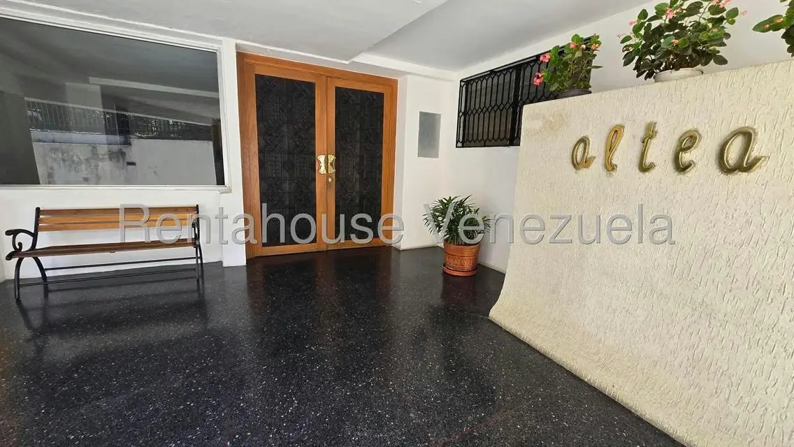 Apartamento (Duplex) en Venta en Colinas de Bello Monte, Distrito Metropolitano - 2