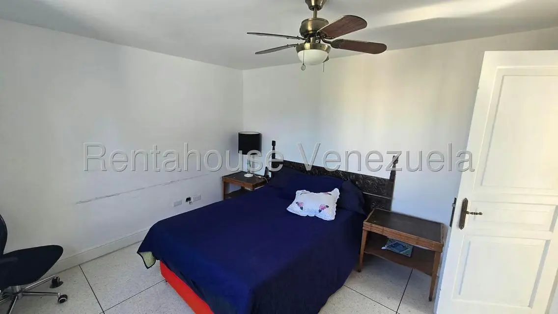 Apartamento (Duplex) en Venta en Colinas de Bello Monte, Distrito Metropolitano - 27
