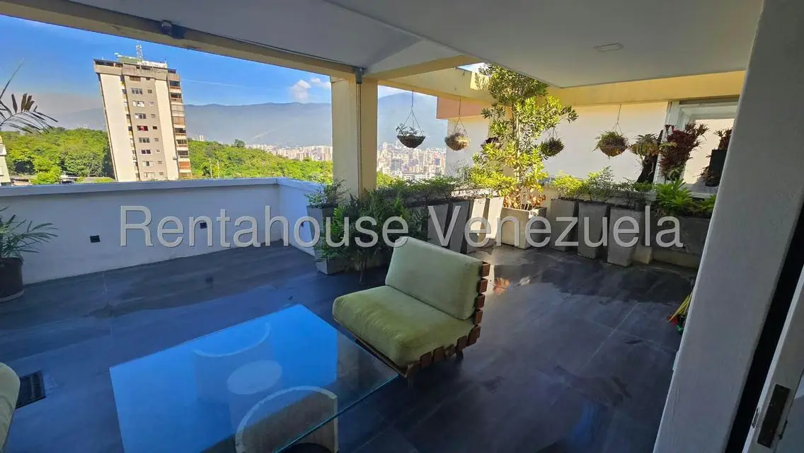 Apartamento (Duplex) en Venta en Colinas de Bello Monte, Distrito Metropolitano - 35