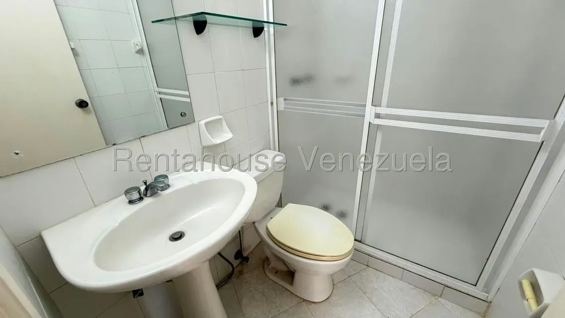 Apartamento (1 Nivel) en Venta en Agua Sal, Miranda - 16