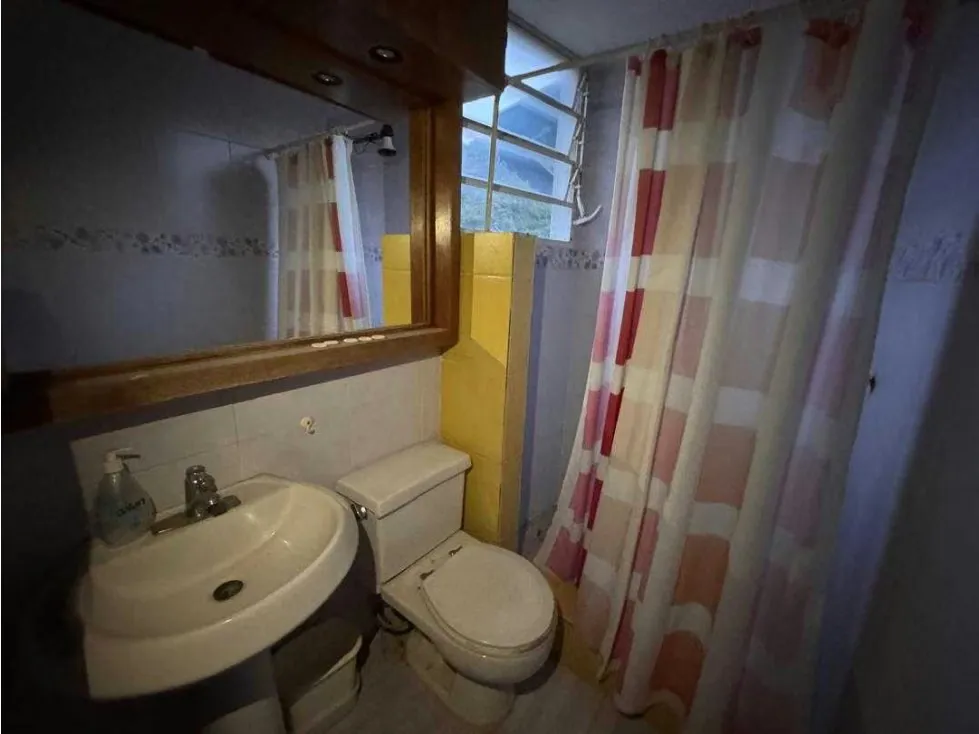 Vendo casa c/2 anexos 389m3 es de Desnivel Santa Sofía El Cafeta 8801 - 17